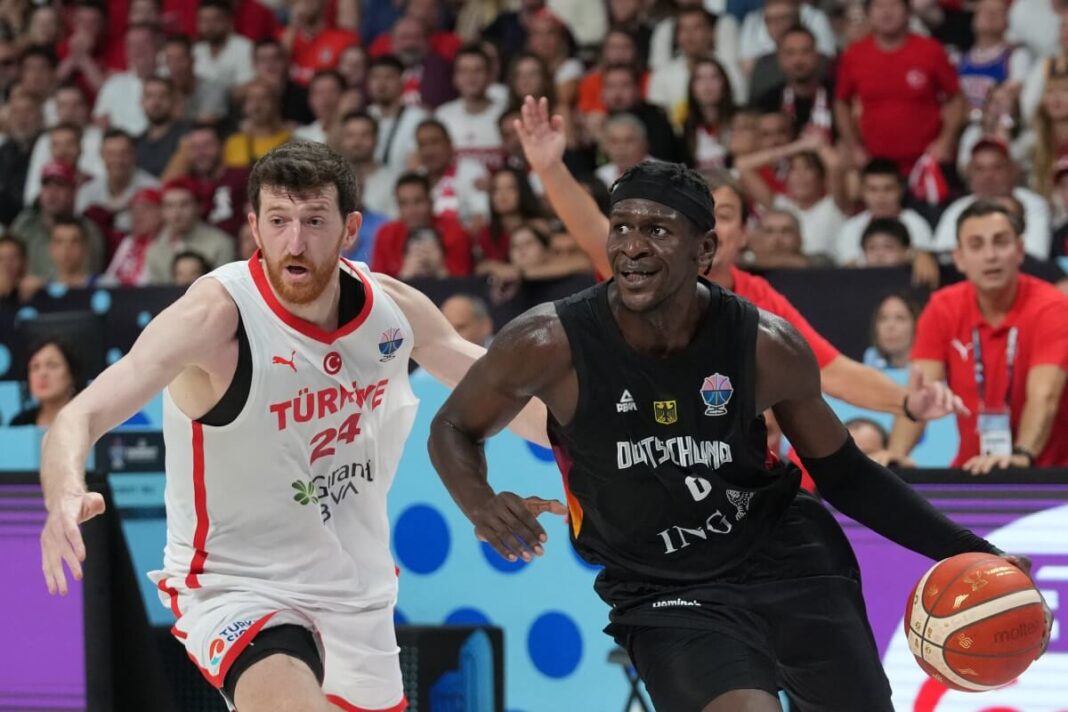 Players compete during Turkish Basketball Cup 2026 quarterfinal on February 12 in Turkey